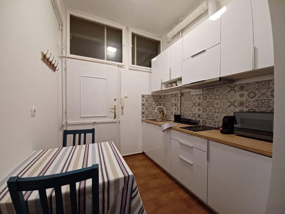 Hero'S Square Apartment Budapest Eksteriør billede